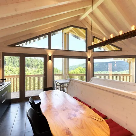 Schwarzwalddeck Deckhaeuser *