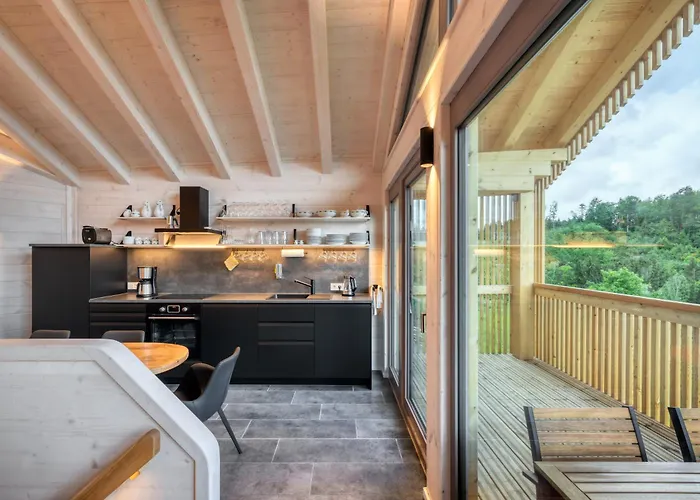 Schwarzwalddeck Deckhaeuser