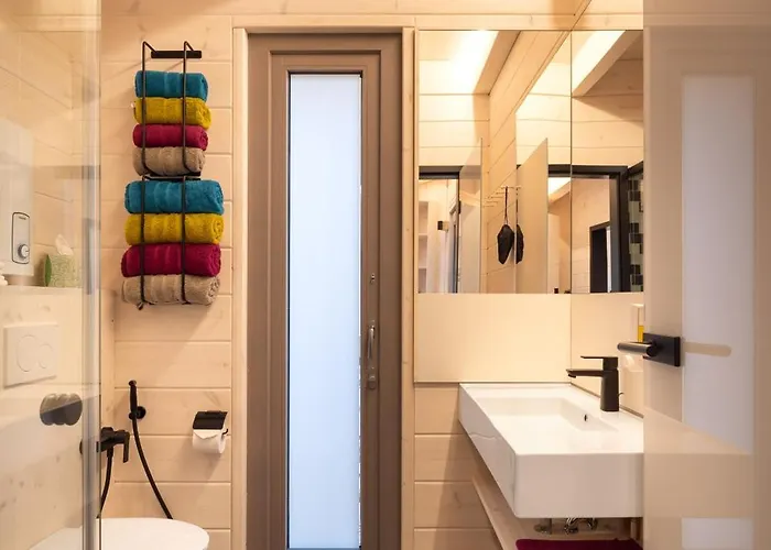 Alpstuga Schwarzwalddeck Deckhaeuser *