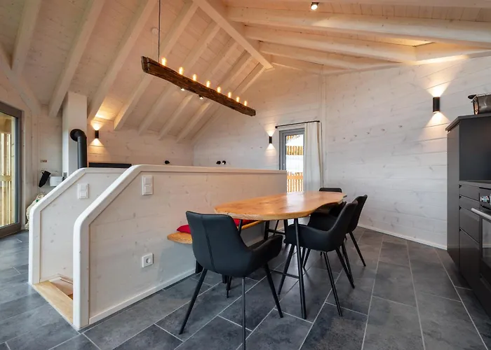 Alpstuga Schwarzwalddeck Deckhaeuser *